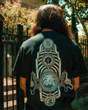 Load image into Gallery viewer, Crest Spiral Skull T-Shirt